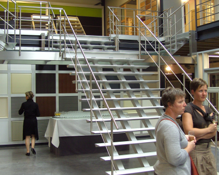 Large stair Triangle in the company Botim