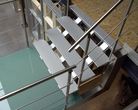 Large stair Triangle in the company Botim