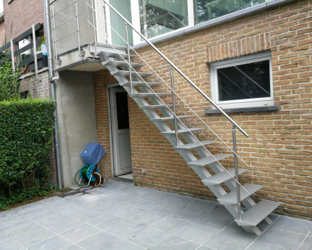 Outdoor stair Triangle at Grave