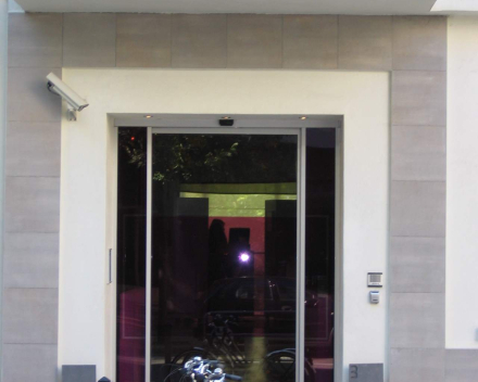 Entrance of the Spity Hotel