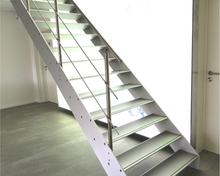 Escalier design Concorde dans l'entreprise Lamett Europe