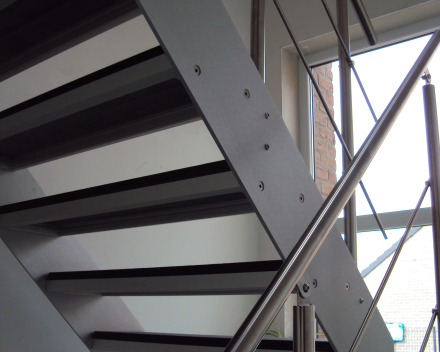 Natural stone stair at Apaire in Warcoing