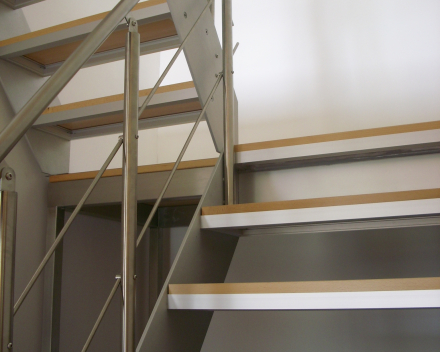 Escalier en bois chez Bobet à Lille (FR)