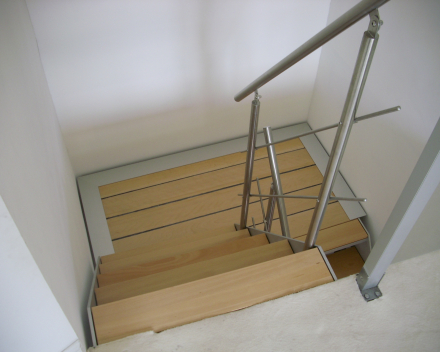 Escalier en bois chez Bobet à Lille (FR)