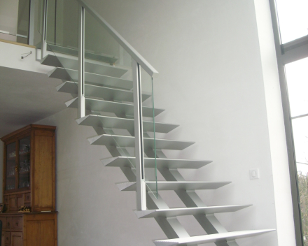 Modern stair Triangle at Bonnel