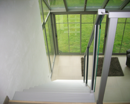 Moderne trap Triangle bij Bonnel