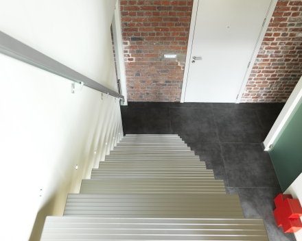 Modern stair Triangle at De Blonde