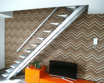 Escalier moderne Triangle chez Deneve