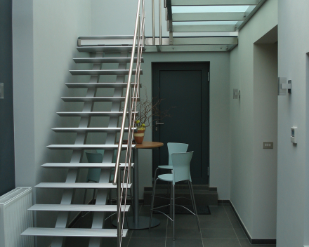 Modern stair Triangle at Fidevan