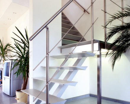 Modern stair Project Triangle6