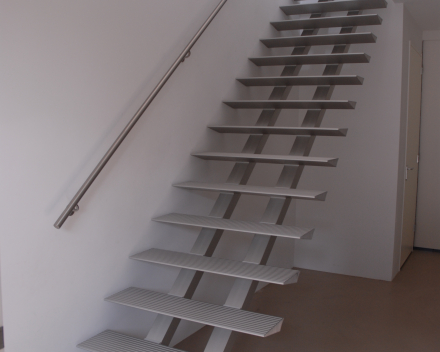 Modern stair Project Triangle2