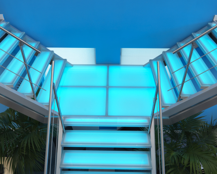 Illuminated stairs with glass treads in the offices of Mainsys