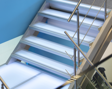 Illuminated stairs with glass treads in the offices of Mainsys