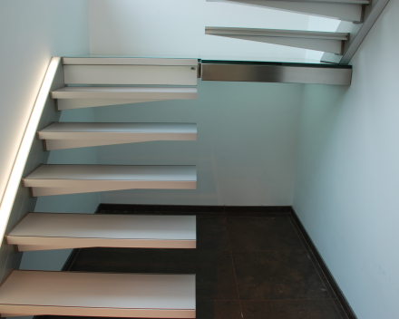 Escalier suspendu Solitaire chez Poppe